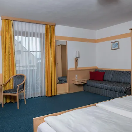 Garni Hopfengold 3* ヴォルンツァッハ